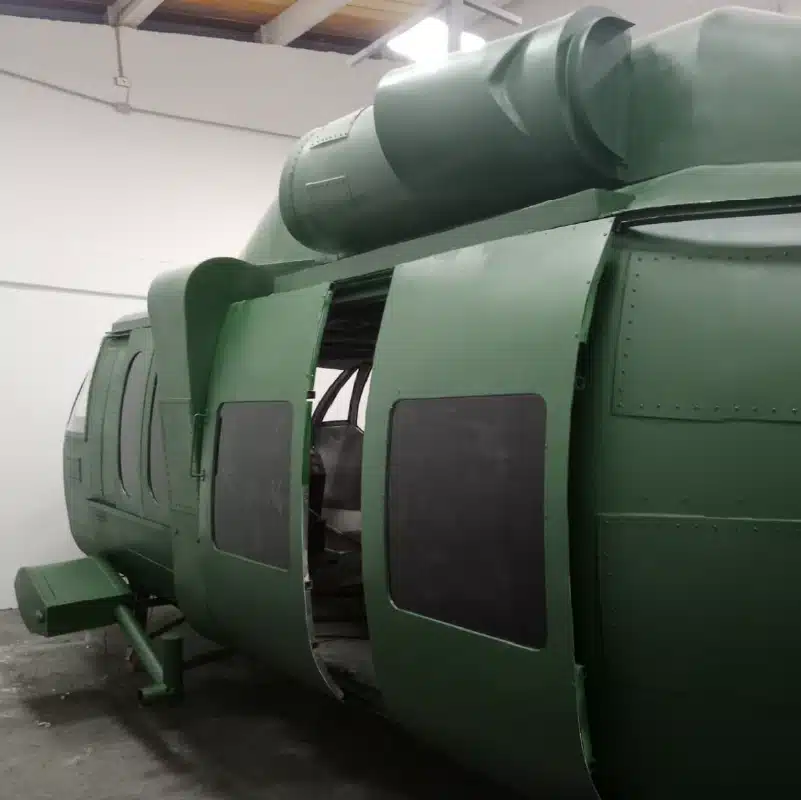Helicóptero en fibra de vidrio