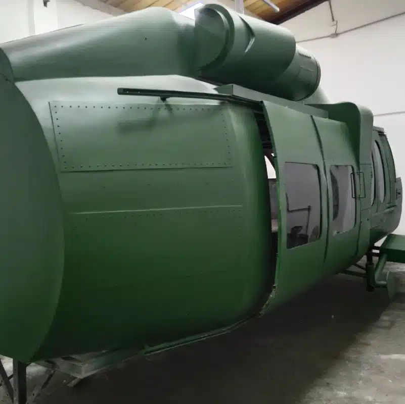 Helicóptero en fibra de vidrio